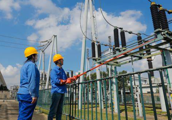 東田國產(chǎn)化工控機(jī)助力電力行業(yè).png
